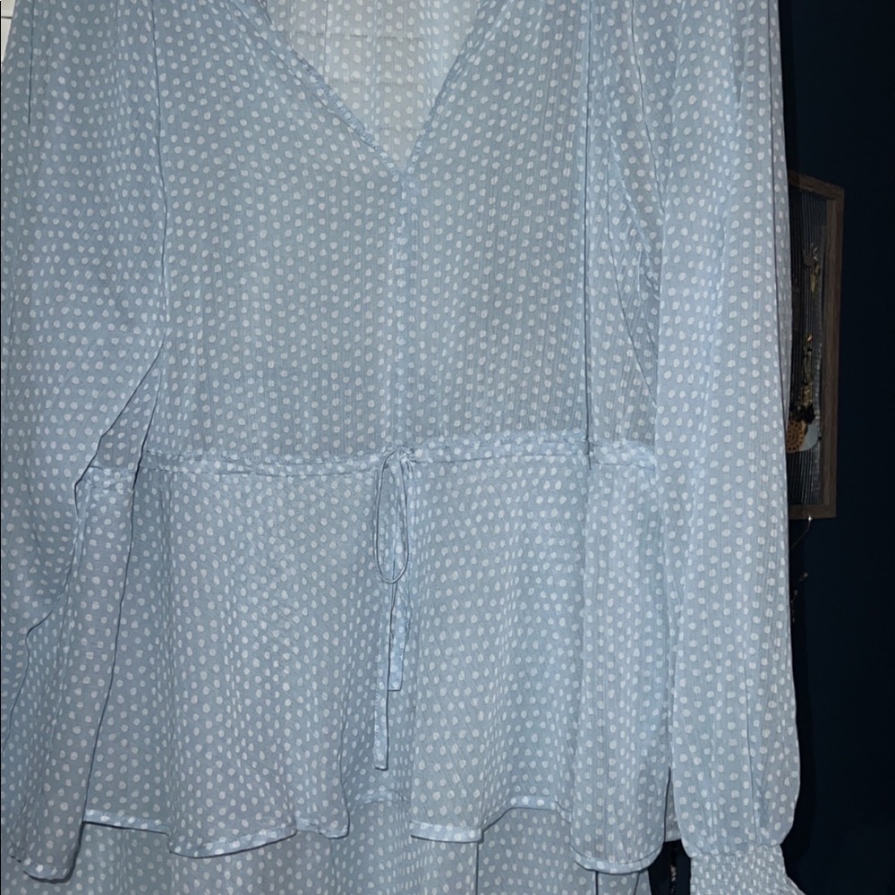 Torrid 2x baby blue polka dot  sheer flowy top tiered